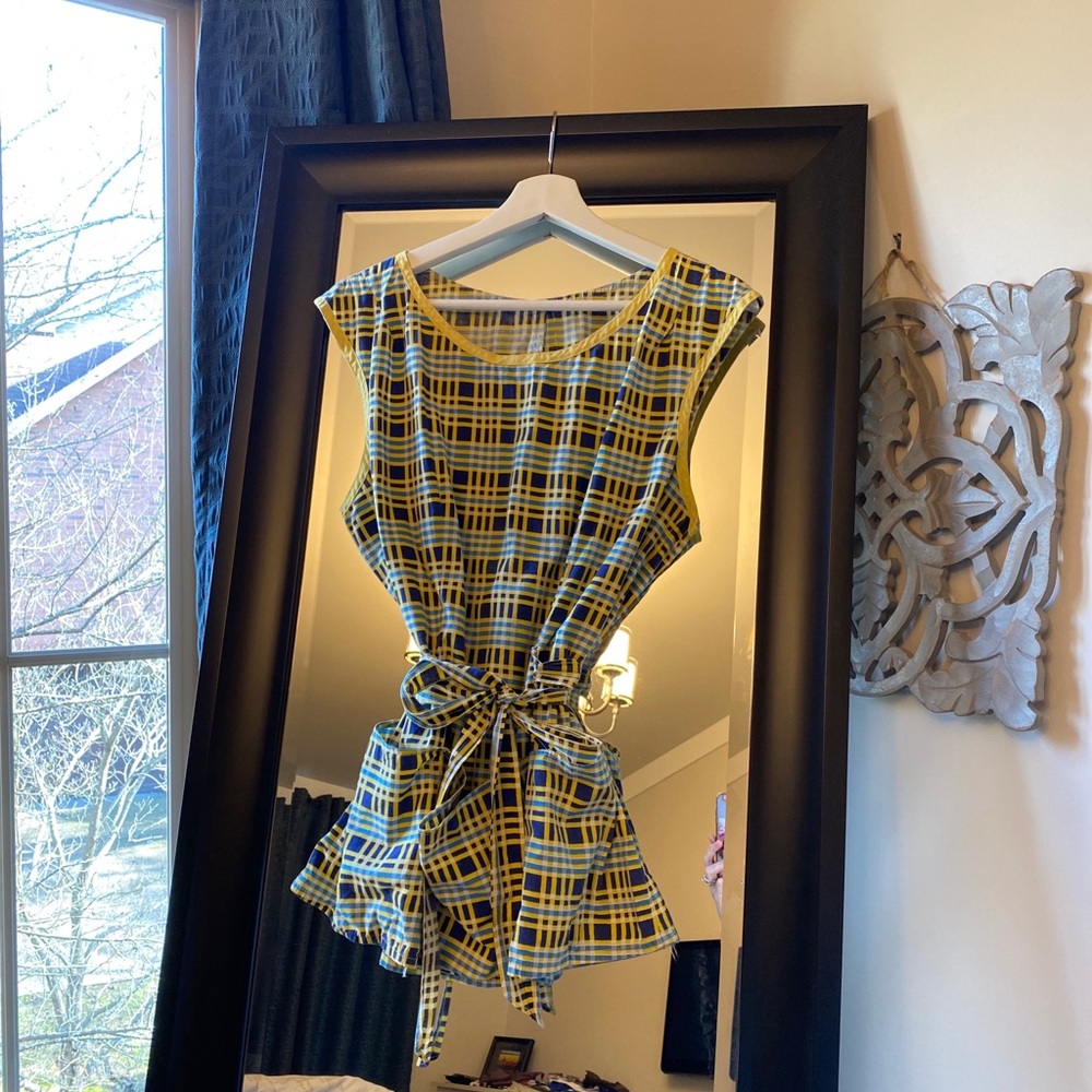 Adorable 3-Pocket Top